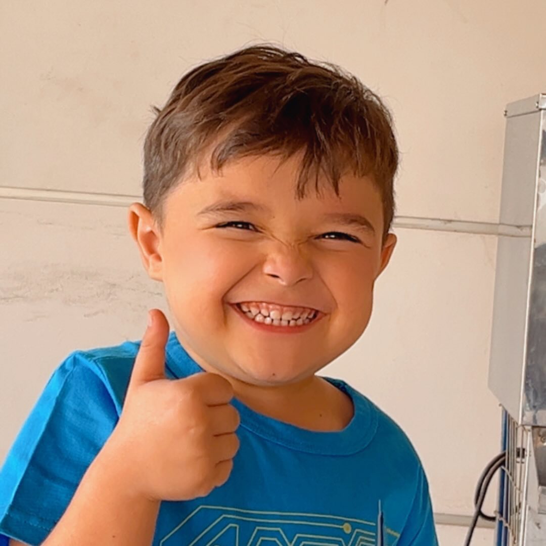 Breninho sorrindo maravilhos